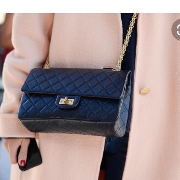 Chanel 2.55 Reissue Flap Bag - Picture 14 of 16